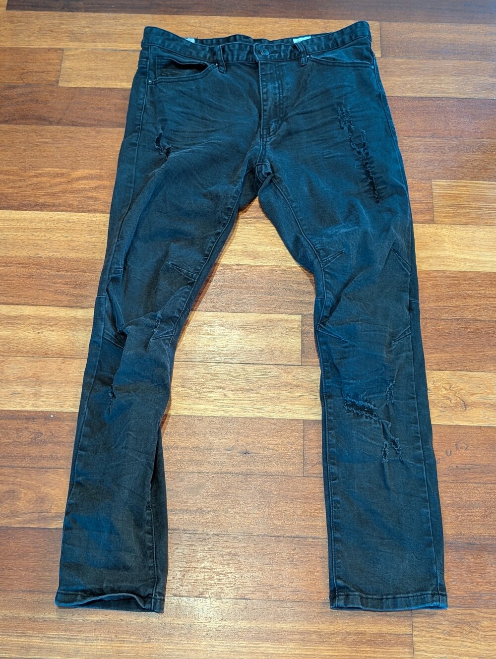 Smoke Rise Denim Men's Black Distressed Slim Jeans